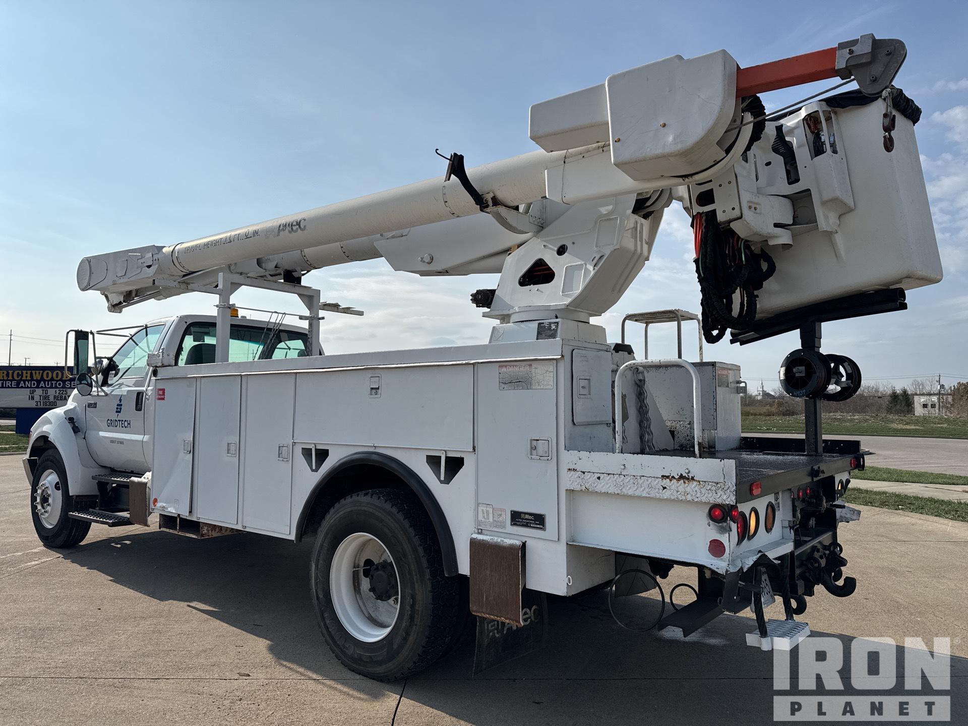 2007 Altec AM855 55 ft on 2007 Ford F-750 XL 4x2 Bucket Truck in