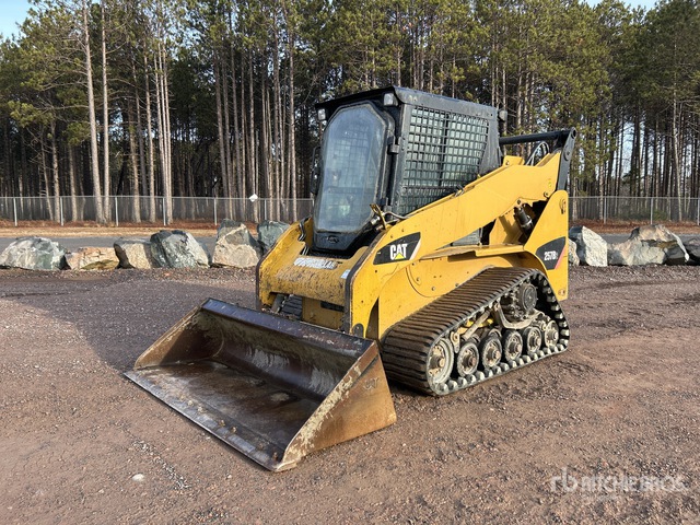 2008 Cat 257B2 を見 Compact Track Loader | Ritchie Bros. Auctioneers