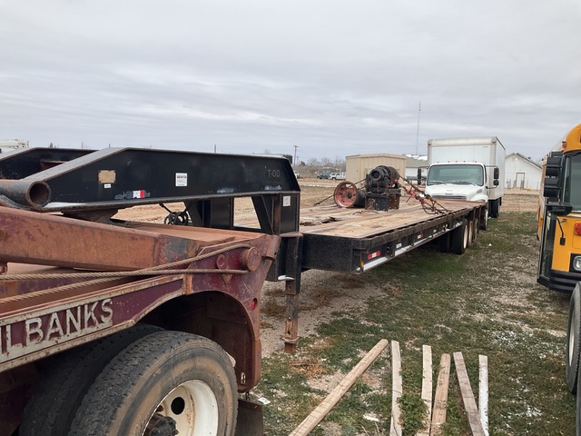 1984 36 ft Tri/A Gooseneck Flatbed Trailer 1984 36 ft Tri/A Gooseneck Flatbed Trailer