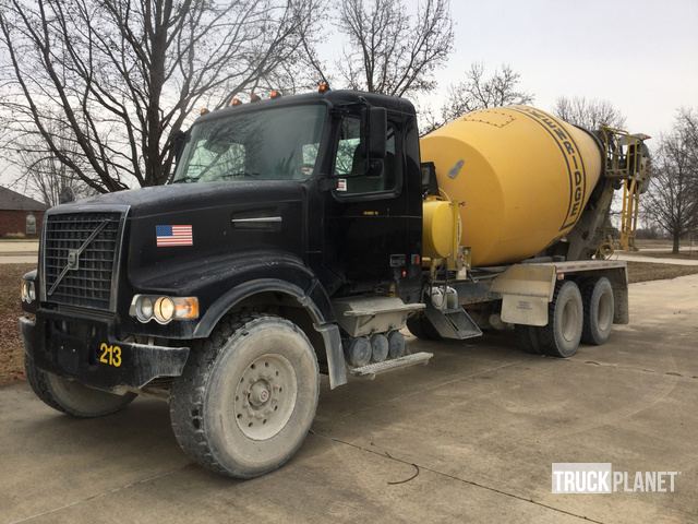 2005 Volvo VHD T A Mixer Truck In Columbia Illinois United