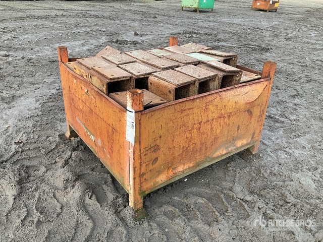 Quantity of (1) Crates of Slimlite soldiers - Fixed shore U-Head ...