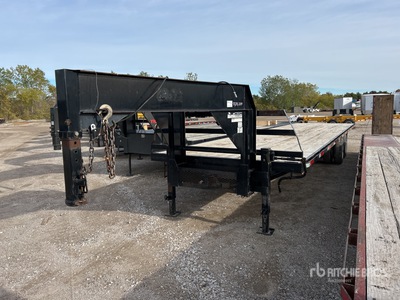 2007 BAT Custom Trailers 35 ft T/A Gooseneck Rimorchio per attrezzatura