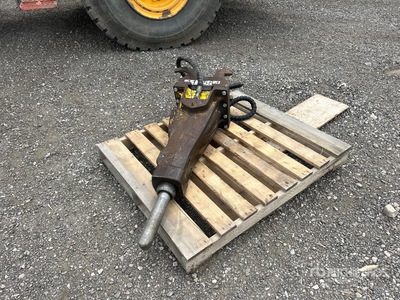 2017 Atlas Copco SBU220 Q/C Hydraulic Breaker