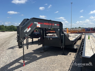 2023 MaxxD 38 ft T/A Gooseneck Flatbed Trailer