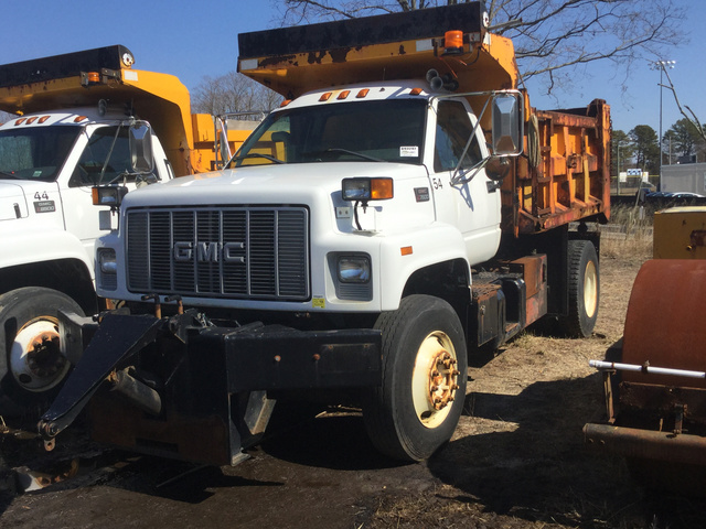 1999 GMC C7H042 4x2 Dump Truck 1999 GMC C7H042 4x2 Dump Truck
