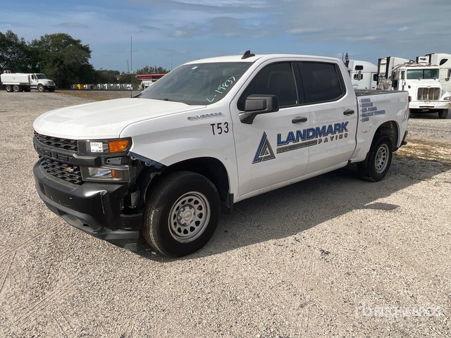 4x2 Crew Cab Pickup