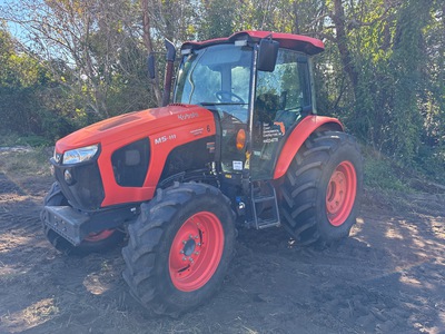 2021 Kubota M5-111HDC12-1 4WD Tractor