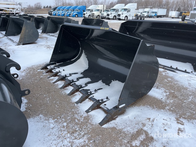 CNH America 108 in Wheel Loader Bucket | Ritchie Bros. Auctioneers