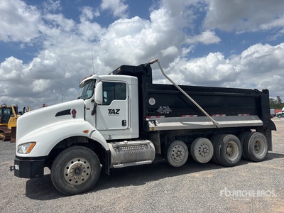 2015 Kenworth T440 10x4 Quad/A Dump Truck