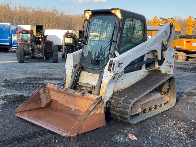 2017 Bobcat T740