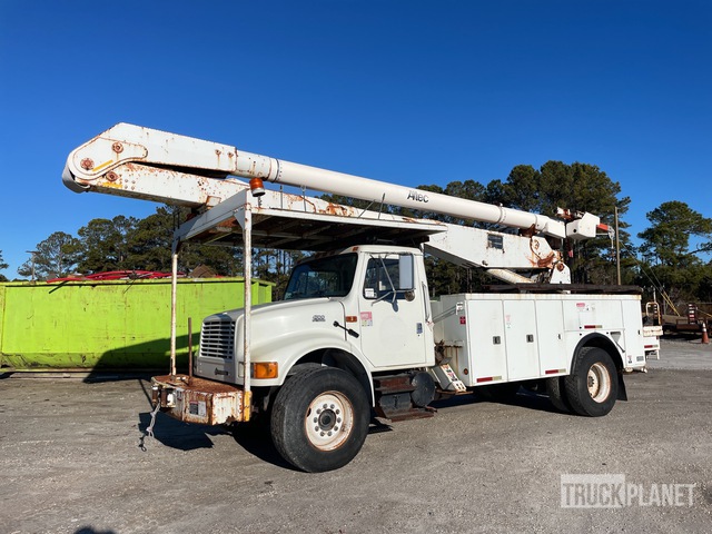Altec AA755L 55 ft on 2001 International 4700 4x2 Bucket Truck in ...