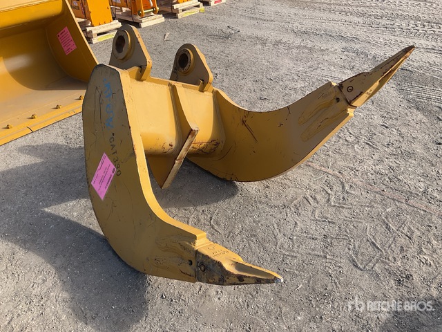 Teran RIPPERMLT330 32 in Multi Excavator Ripper - Fits Cat 330 (Unused ...