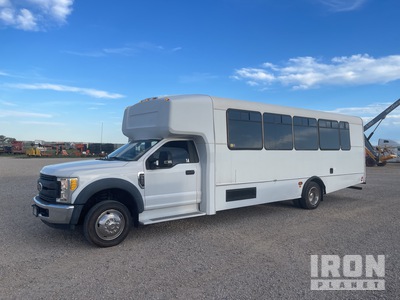 2017 Ford F-550 Limousine
