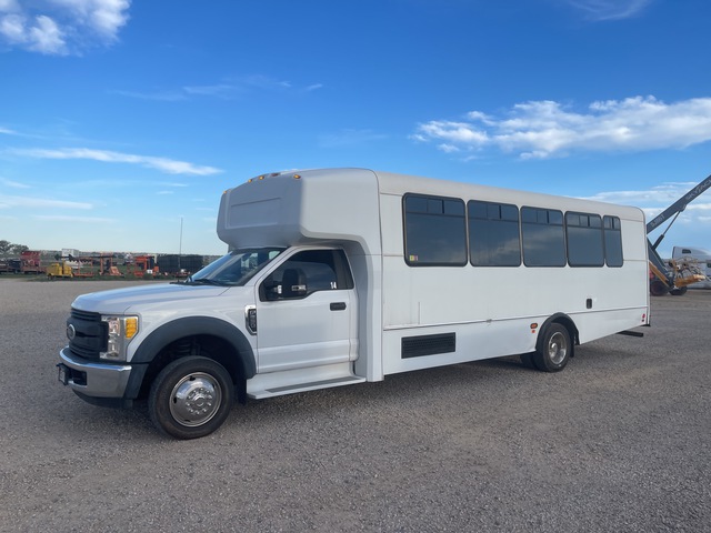 2017 Ford F-550 Limo Bus 2017 Ford F-550 Limo Bus