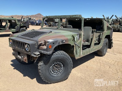 AM General M1114 w/MCTAGS HMMWV 4 Door w/Slant Back