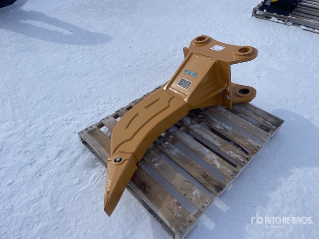 Future Excavator Ripper - Fits Cat 320 (Unused) | Ritchie Bros. Auctioneers