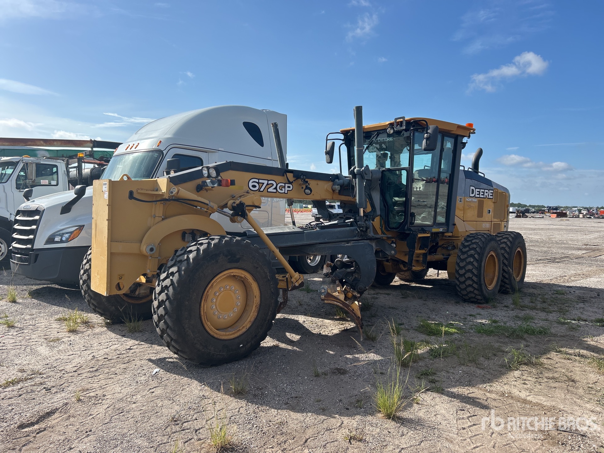 MOTOCONFORMADORA  JOHN DEERE 672GPAWD 2013