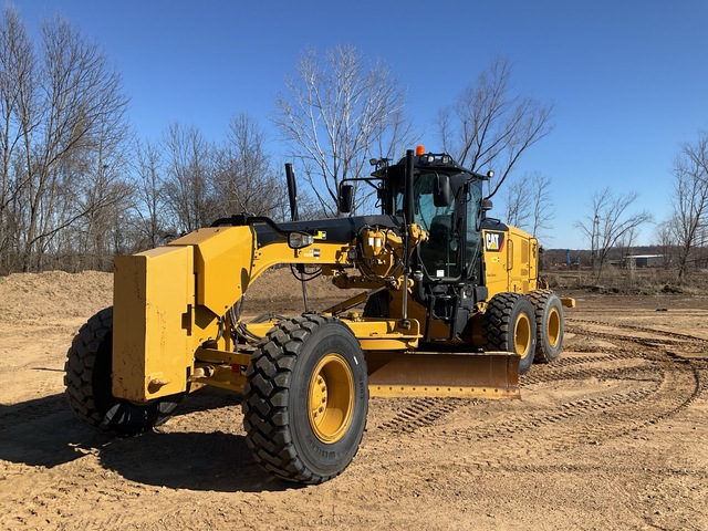 2019 Caterpillar 140M3