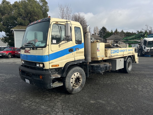 Putzmeister VS100HP on 2001 GMC T7500 4x2 Concrete Pump Truck