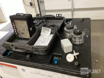 Impact Ultra-Lite 326/326M Portable Aspirator