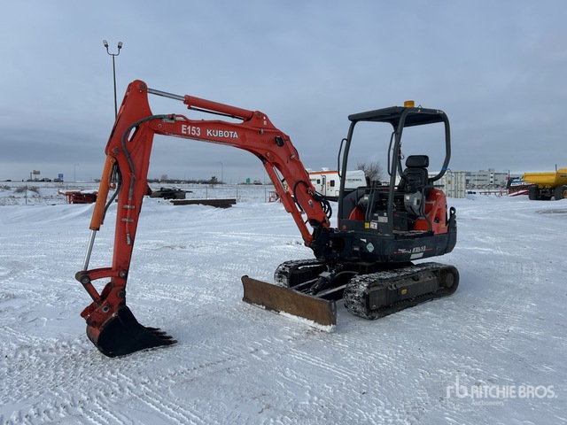 Kubota Mini pelle KX71-3 2.8T mini excavator for sale France Serrières