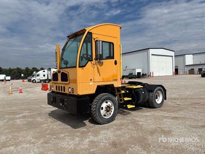 2015 Autocar 4x2 Spotter Truck