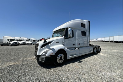 2022 Volvo VNL860 6x4 Tracteur Routier Couchette