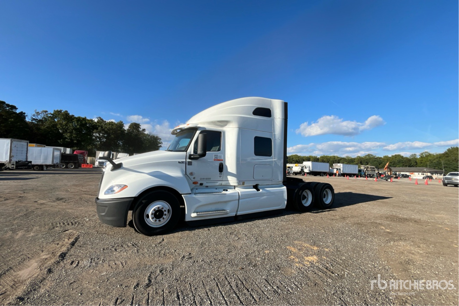 2019 International LT625 6x4 T/A Sleeper Truck Tractor