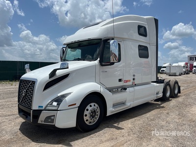 2020 Volvo VNL860 6x4 3- Achs Sattelzugmaschine mit Schlafkabine