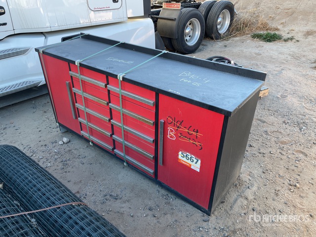 7 ft Metal Tool Box | Ritchie Bros. Auctioneers