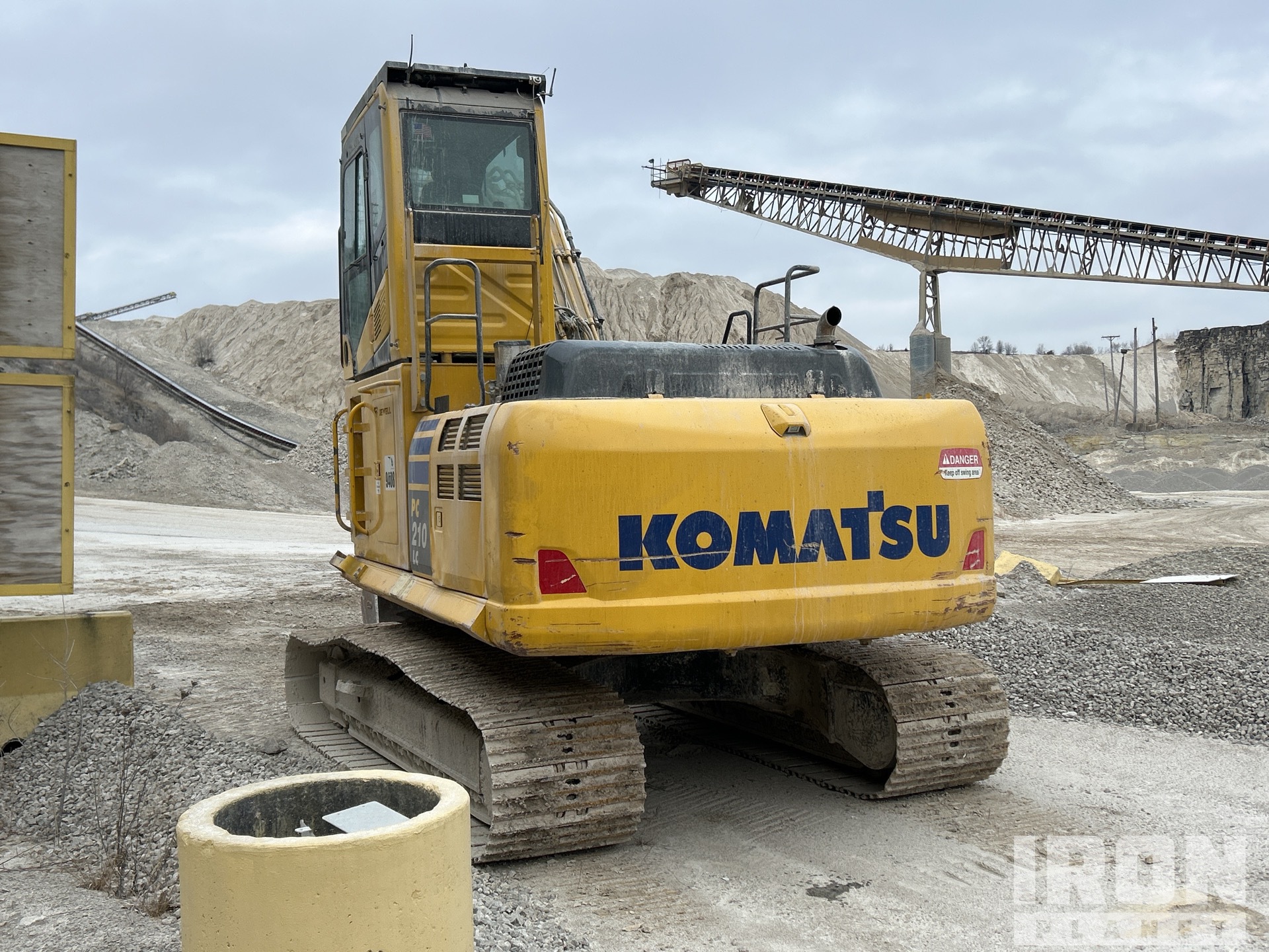 2013 Komatsu PC210LC-10 Tracked Excavator in Joliet