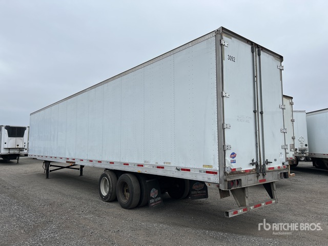 2015 Utility VS2DX 53 ft x 102 in T/A Van Trailer