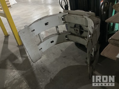 2019 Cascade Paper Roll Clamp 36 in - Fits Forklift