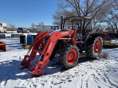 2020 Kubota M5-111HDC12-1 Front Loader 4WD Tractor