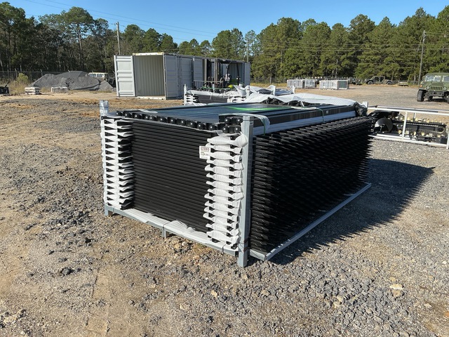 (30) Pieces of Galvanized Steel Garden/Public Space Fence w/(31) Post Connectors (30) Pieces of Galvanized Steel Garden/Public Space Fence w/(31) Post Connectors