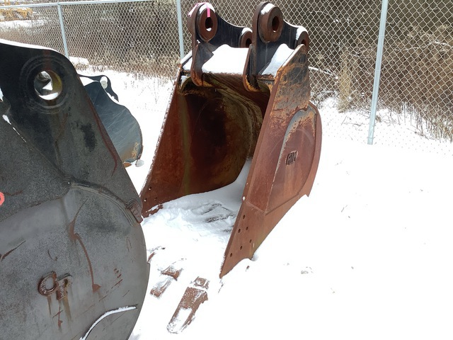 AIM 34 in Digging Excavator Bucket | Ritchie Bros. Auctioneers