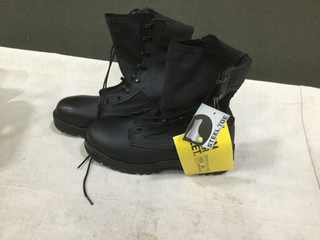 (28) Pairs of Mens Boots & (5) Pairs of Safety Boots