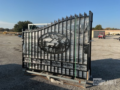 (4) Suihe 20' BI-Parting Iron Gates - Unused
