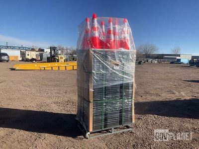 (250) Suihe 70CM Traffic Cones - Unused