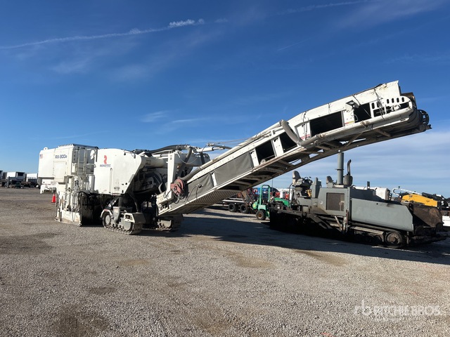 2015 Roadtec RX-900E Tracked Cold Planer | Ritchie Bros. Auctioneers