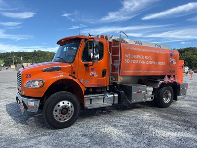 2022 Freightliner M2 106 2800 gal 4x2 Camion citerne de carburant