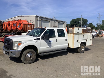 2011 Ford F-350 XL 4x4 Crew Cab Camión Utilitario