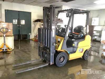 2021 Cat GP15N FL 2500 lb Chariot Élévateur
