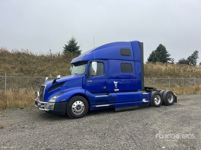 2020 Volvo VNL860 6x4 Cabeza Tractora Cabina Dormitorio