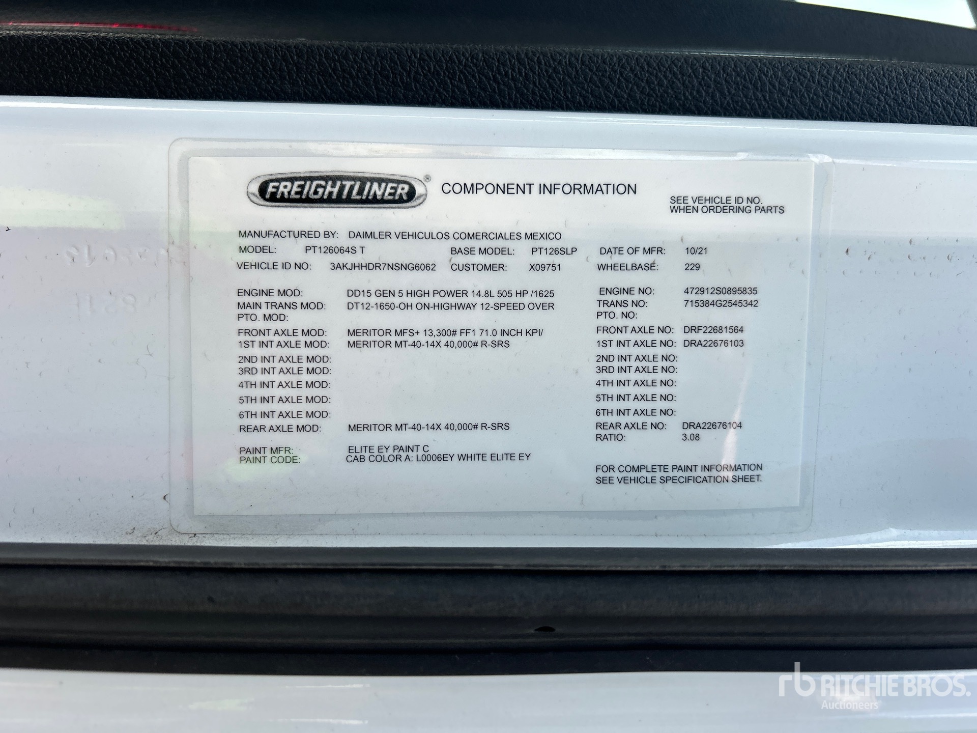 2022 Freightliner Cascadia 126 6x4 Sleeper Truck Tractor