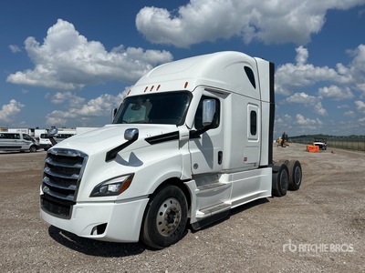 2022 Freightliner Cascadia 126 6x4 T/A Sleeper Truck Tractor