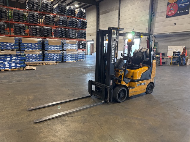 2019 Hyundai 25LC-7A 5070 lb Forklift