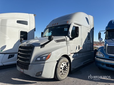 2020 Freightliner Cascadia 126 6x4 Sleeper Truck Tractor (Inoperable)