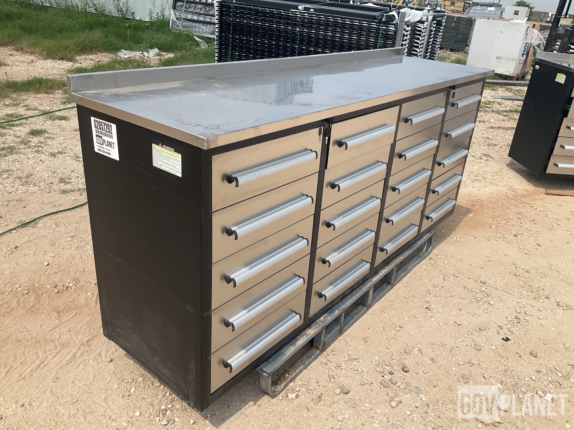 Surplus Suihe 7FT-20D-01B Workbench - Unused in Lytle, Texas