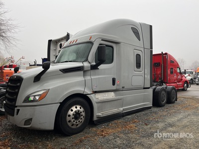 2020 Freightliner Cascadia 126 6x4 T/A Sleeper Truck Tractor (Inoperable)